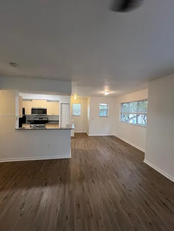 $2,600 | 2574 Centergate Drive, Unit 201, Miramar, FL 33025