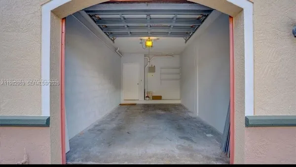 $2,600 | 2574 Centergate Drive, Unit 201, Miramar, FL 33025