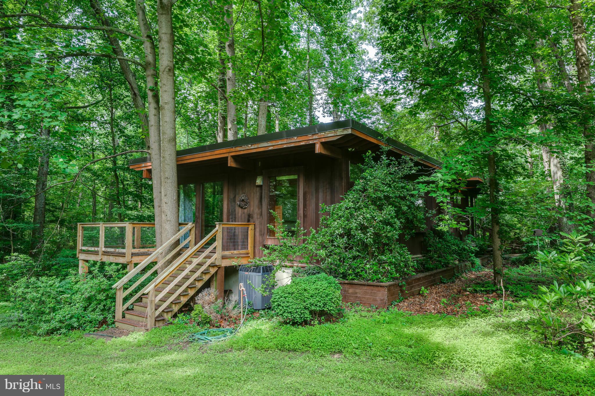 4852 Ten Oaks Road Dayton, MD 21036 - Photo 6 of 19 Exterior (General)