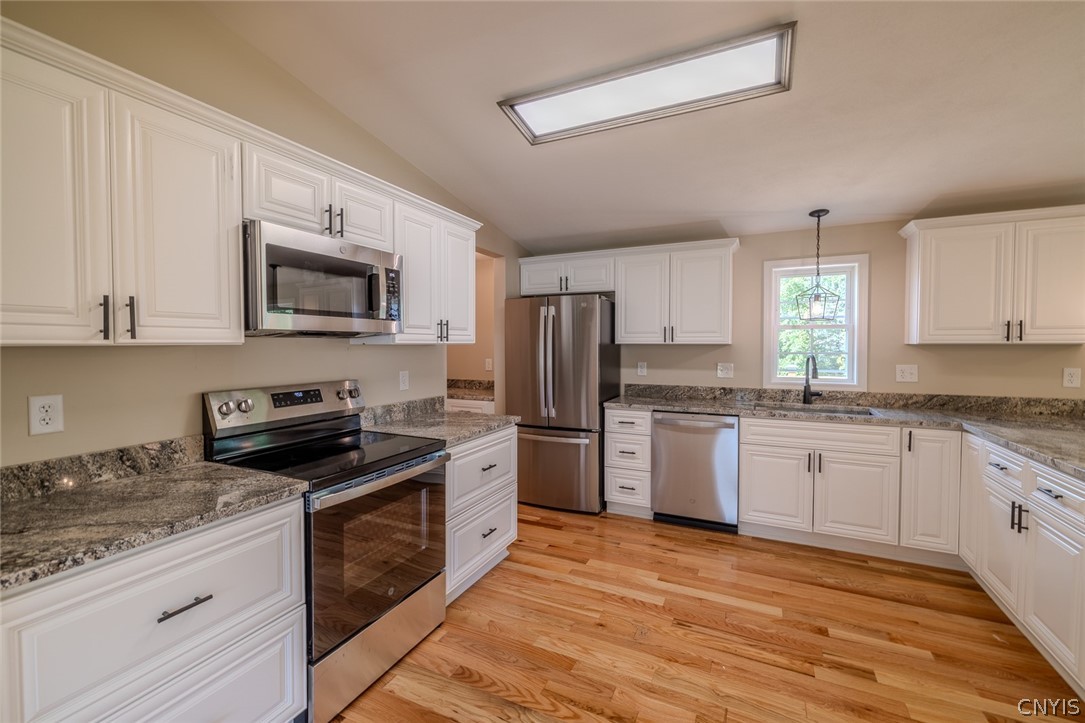 8727 Whiting Road Cicero, NY 13039 - Photo 13 of 31 Gallery Image 13