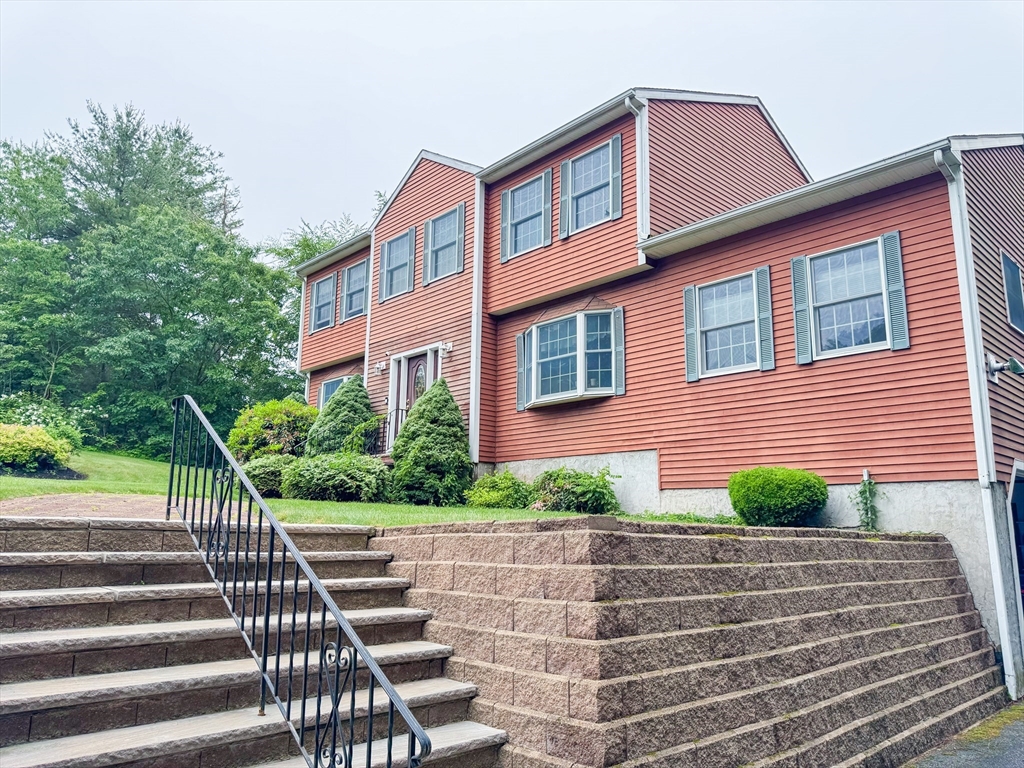 22 Dixey Drive Middleton, MA 01949 - Photo 2 of 31