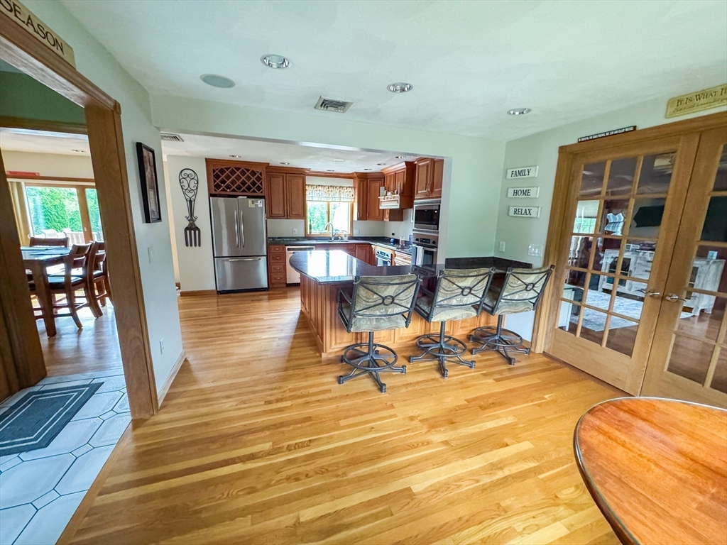 22 Dixey Drive Middleton, MA 01949 - Photo 10 of 31