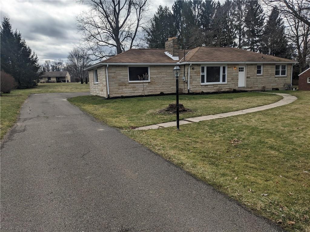 777 Blackhawk Road Beaver Falls, PA 15010 - Photo 3 of 20 Driveway