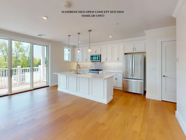 $692,684 | 1 Longview Drive, Unit 207, Atkinson, NH 03811