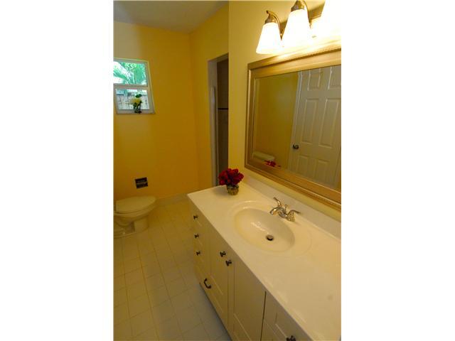 696 Dotterel Road Delray Beach, FL 33444 - Photo 10 of 17 Additional Photo