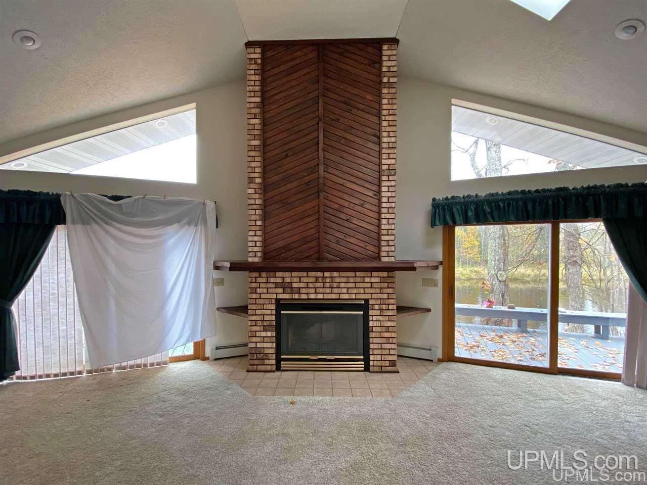 5828 G5 Road Escanaba, MI 49829 - Photo 5 of 19