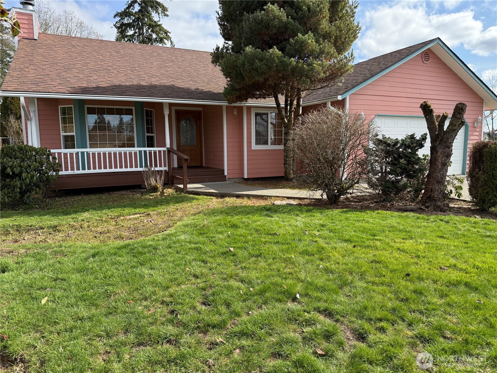 112 Jackson View Drive Chehalis, WA 98532 - Photo 2 of 24