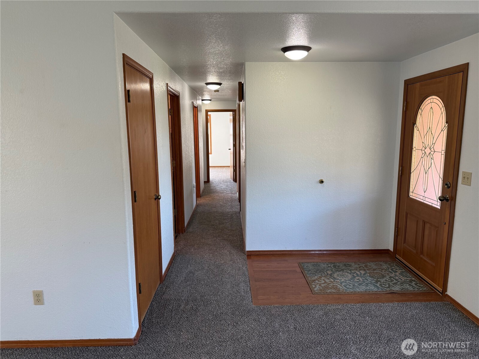 112 Jackson View Drive Chehalis, WA 98532 - Photo 3 of 24