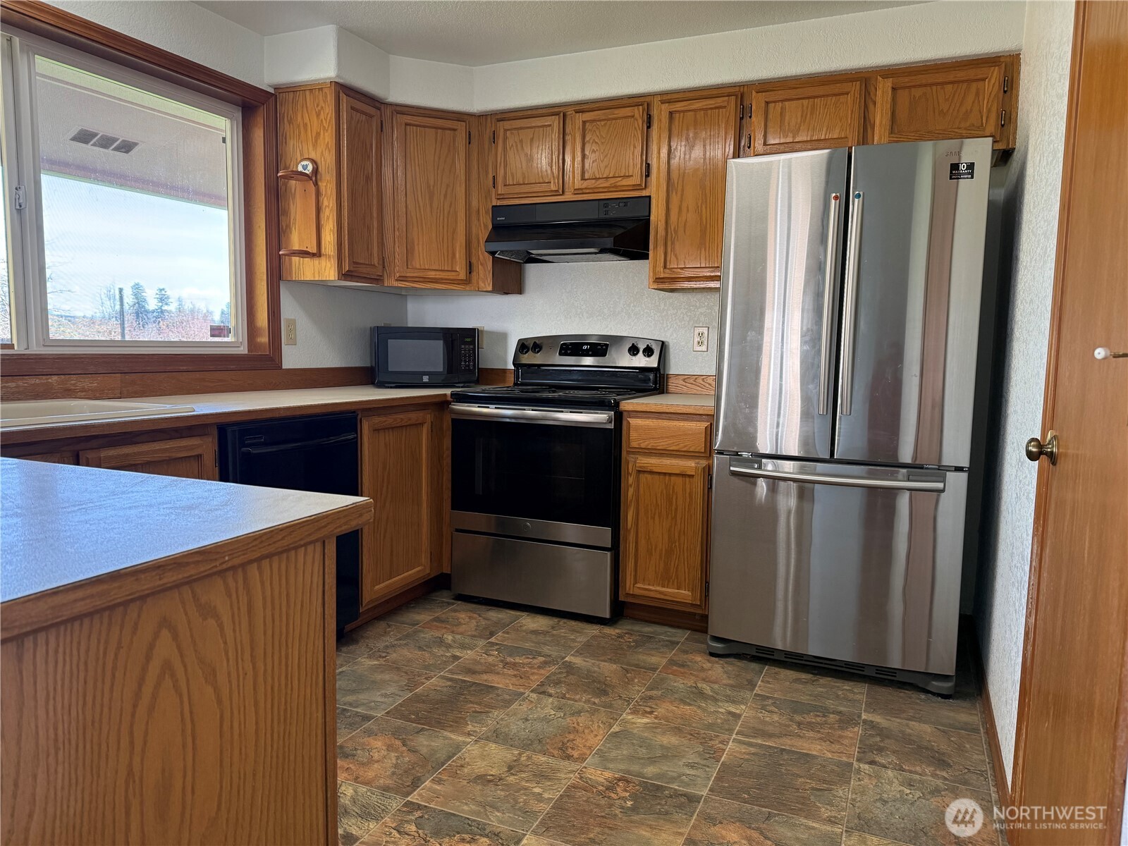 112 Jackson View Drive Chehalis, WA 98532 - Photo 7 of 24