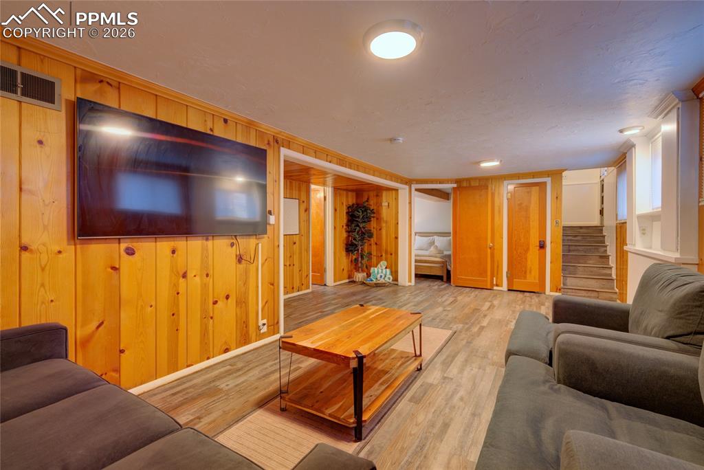 5835 Carnia Road Cascade, CO 80809 - Photo 25 of 31 a living room with furniture