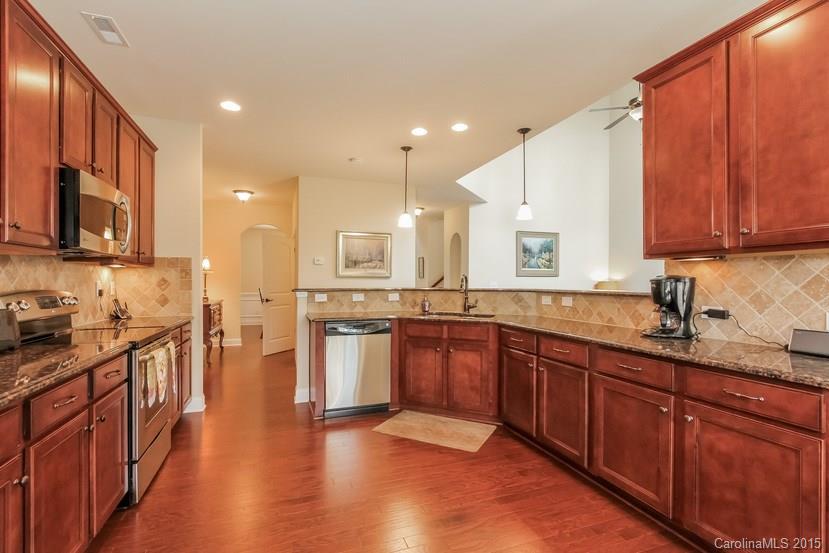 4323 Bright Road, Unit 190 Charlotte, NC 28214 - Photo 4 of 23 Gallery Image 4