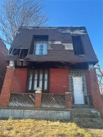 $25,000 | 1323 North Taylor Avenue, St. Louis, MO 63113