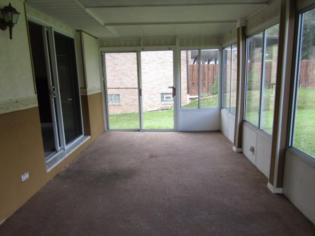 347 Hulton Road Verona, PA 15147 - Photo 15 of 37 Gallery Image 15