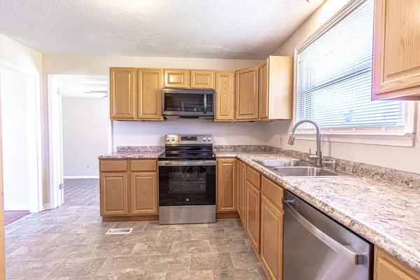 $1,650 | 2605 Scott Drive, Clarksville, TN 37042