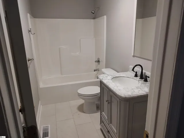 $1,850 | 111 Middleton Lane, Greenville, SC 29607