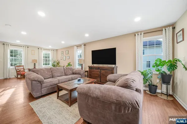 $874,900 | 12 Montville Avenue, Montville, NJ 07045