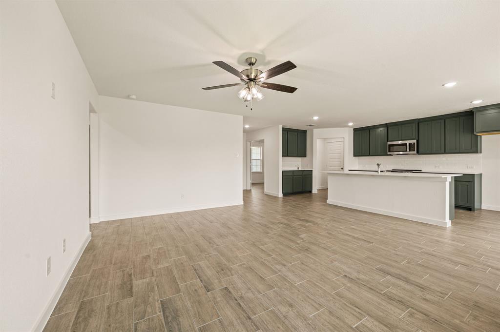 2008 Willy Dilly Road Springtown, TX 76082 - Photo 9 of 27 Gallery Image 9