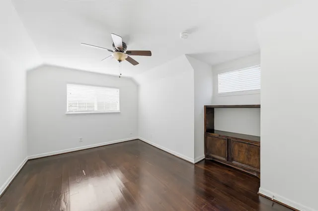 $2,300 | 5818 Chinaberry Drive, Houston, TX 77092