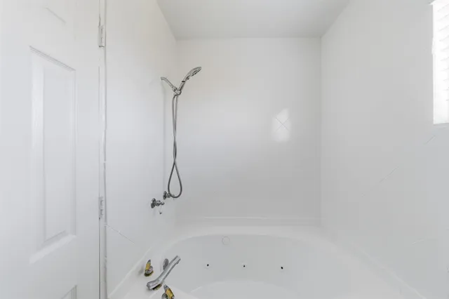 $2,300 | 5818 Chinaberry Drive, Houston, TX 77092