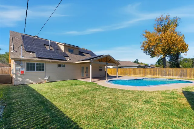 $2,300 | 5818 Chinaberry Drive, Houston, TX 77092