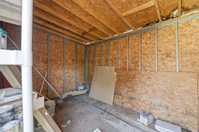 $2,300 | 5818 Chinaberry Drive, Houston, TX 77092