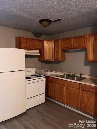 $800 | 334 Brevard Street, Unit F, Statesville, NC 28677