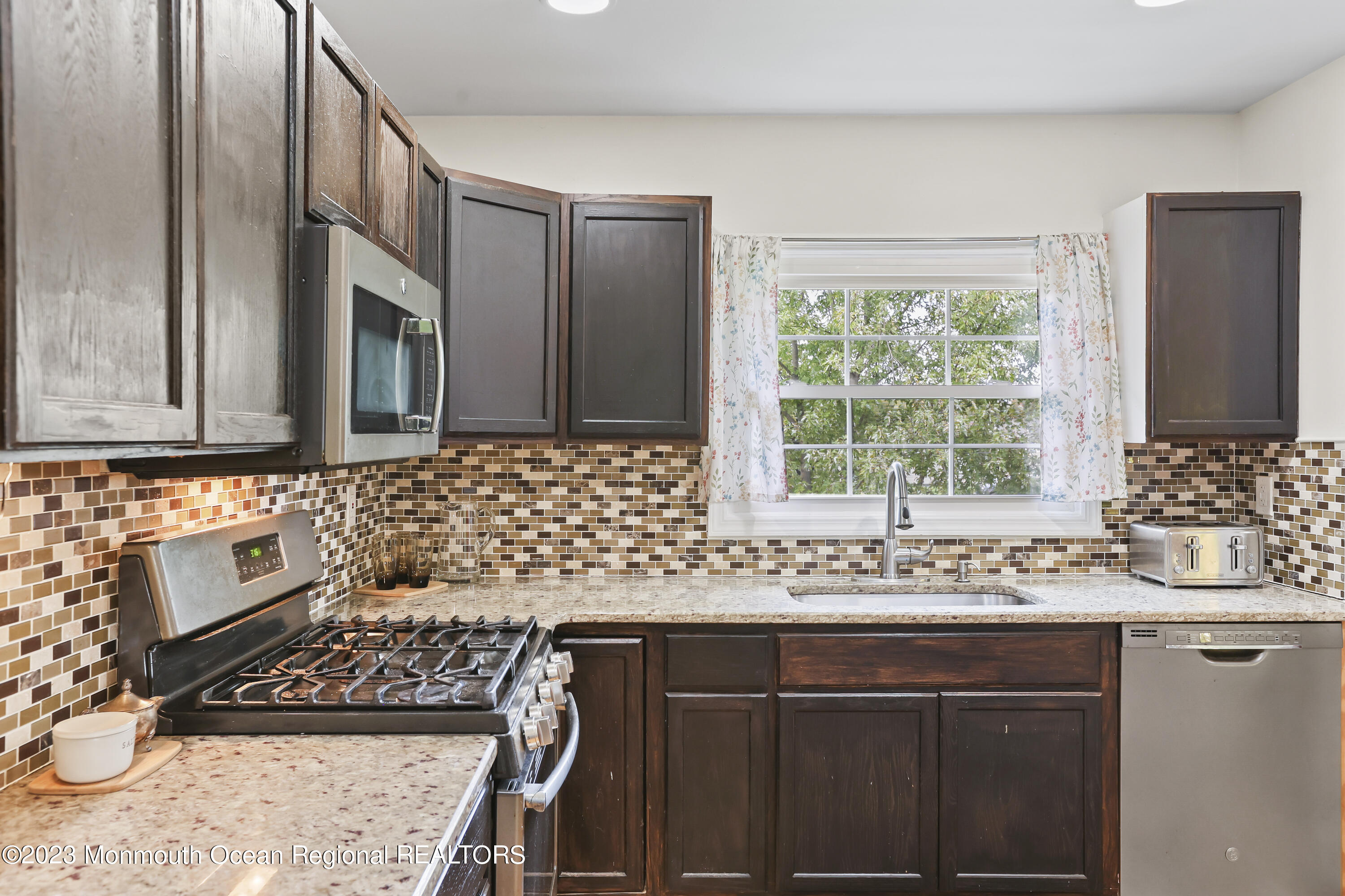 444 Temple Road Pemberton, NJ 08068 - Photo 7 of 32 8V7A7998