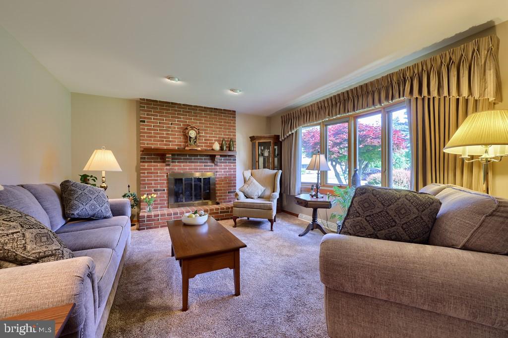 915 May Road Lititz, PA 17543 - Photo 6 of 29