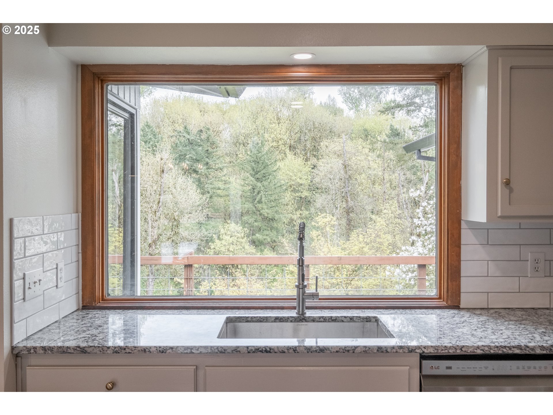 10274 Ehlen Road Northeast Aurora, OR 97002 - Photo 24 of 48