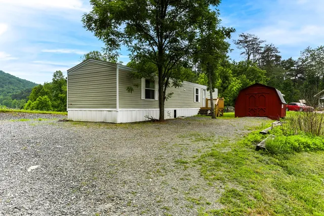 $225,000 | 1281 Lawrence Smith Road, Hayesville, NC 28904