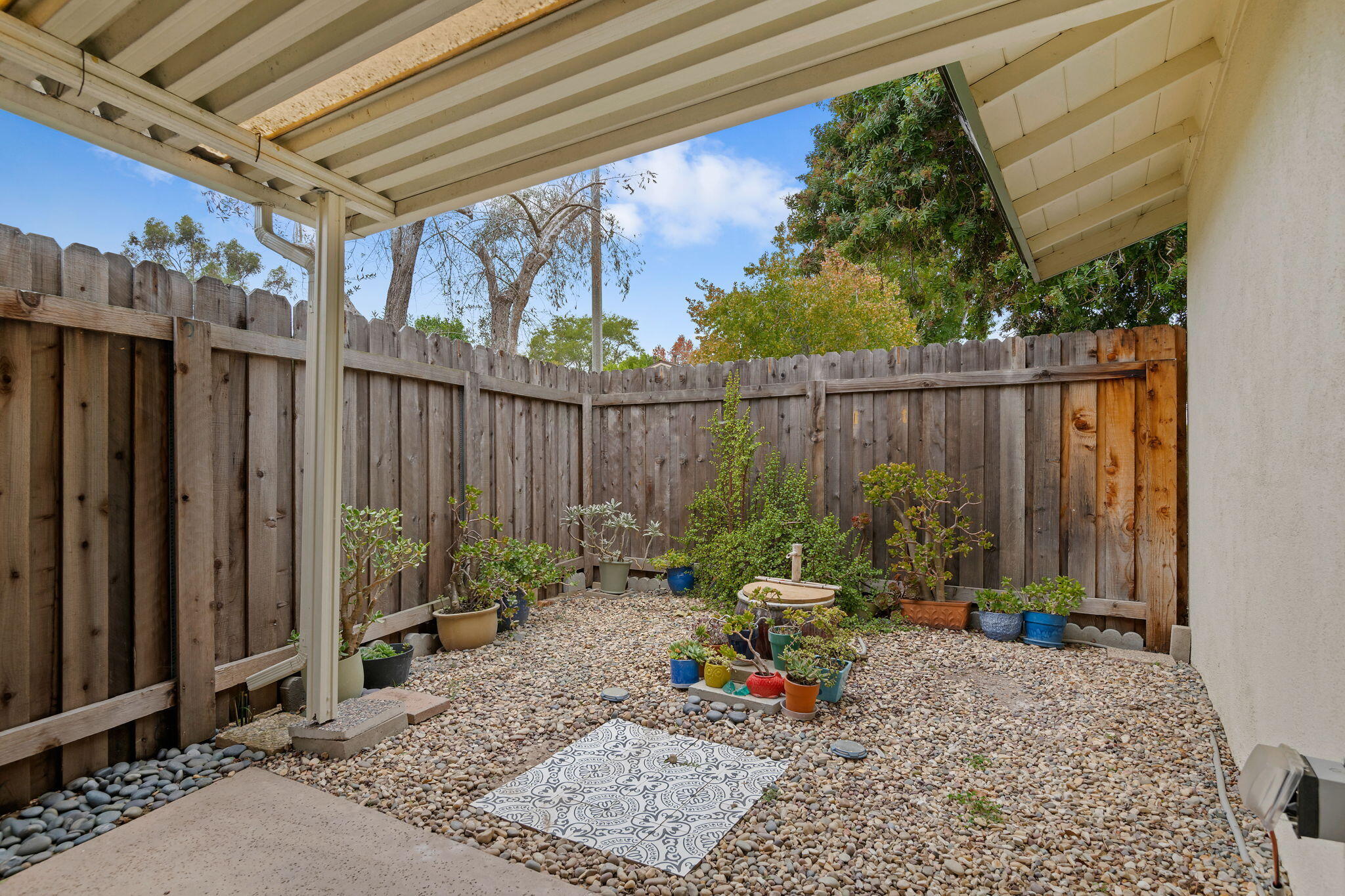 60 North San Marcos Road Santa Barbara, CA 93111 - Photo 21 of 28 Back Patio