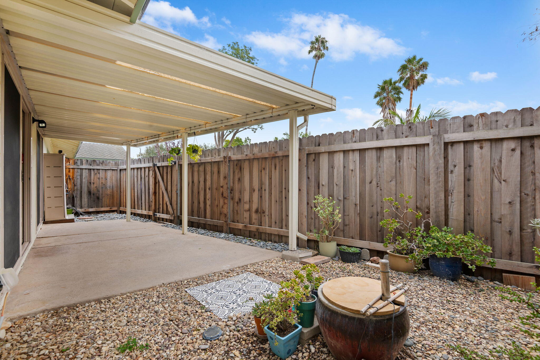 60 North San Marcos Road Santa Barbara, CA 93111 - Photo 22 of 28 Back Patio