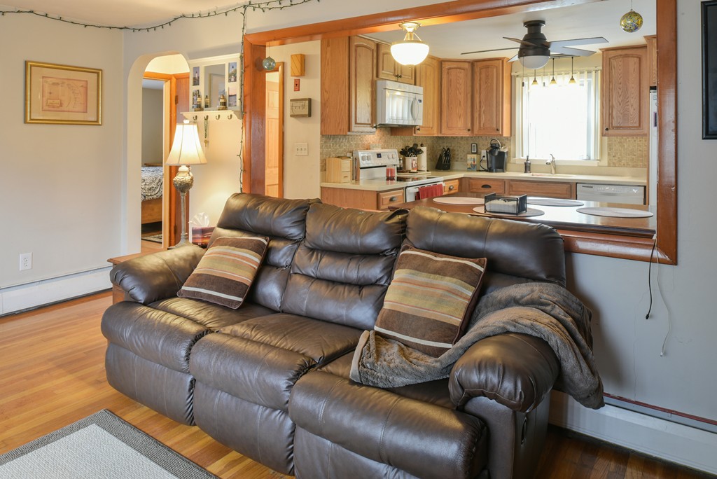 162 Marlborough Road Salem, MA 01970 - Photo 5 of 30 Gallery Image 5