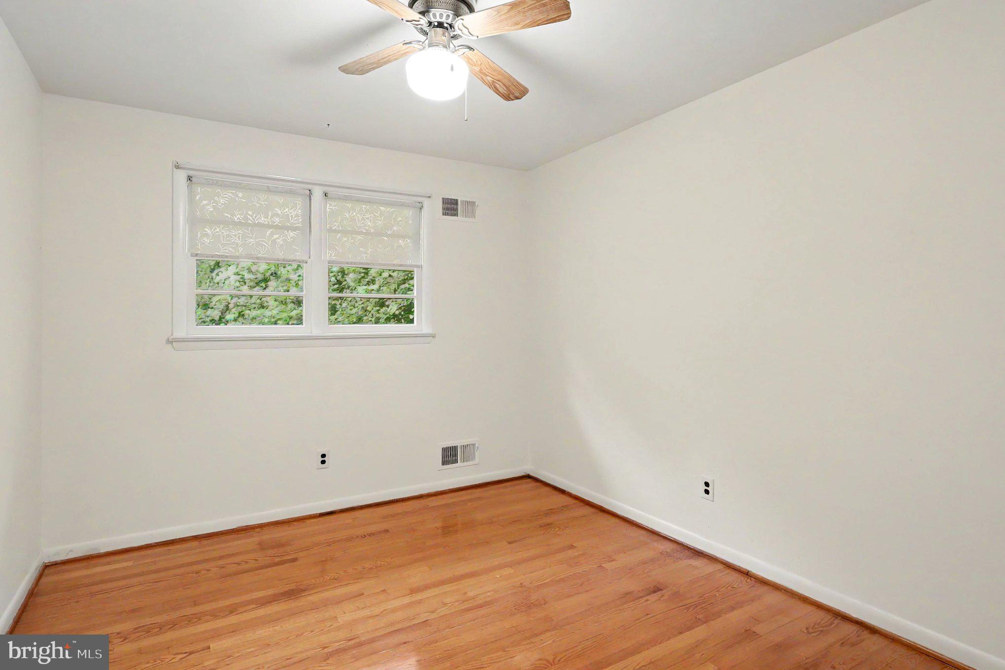 4411 Lucerne Road Temple Hills, MD 20748 - Photo 18 of 28 3rd bedroom