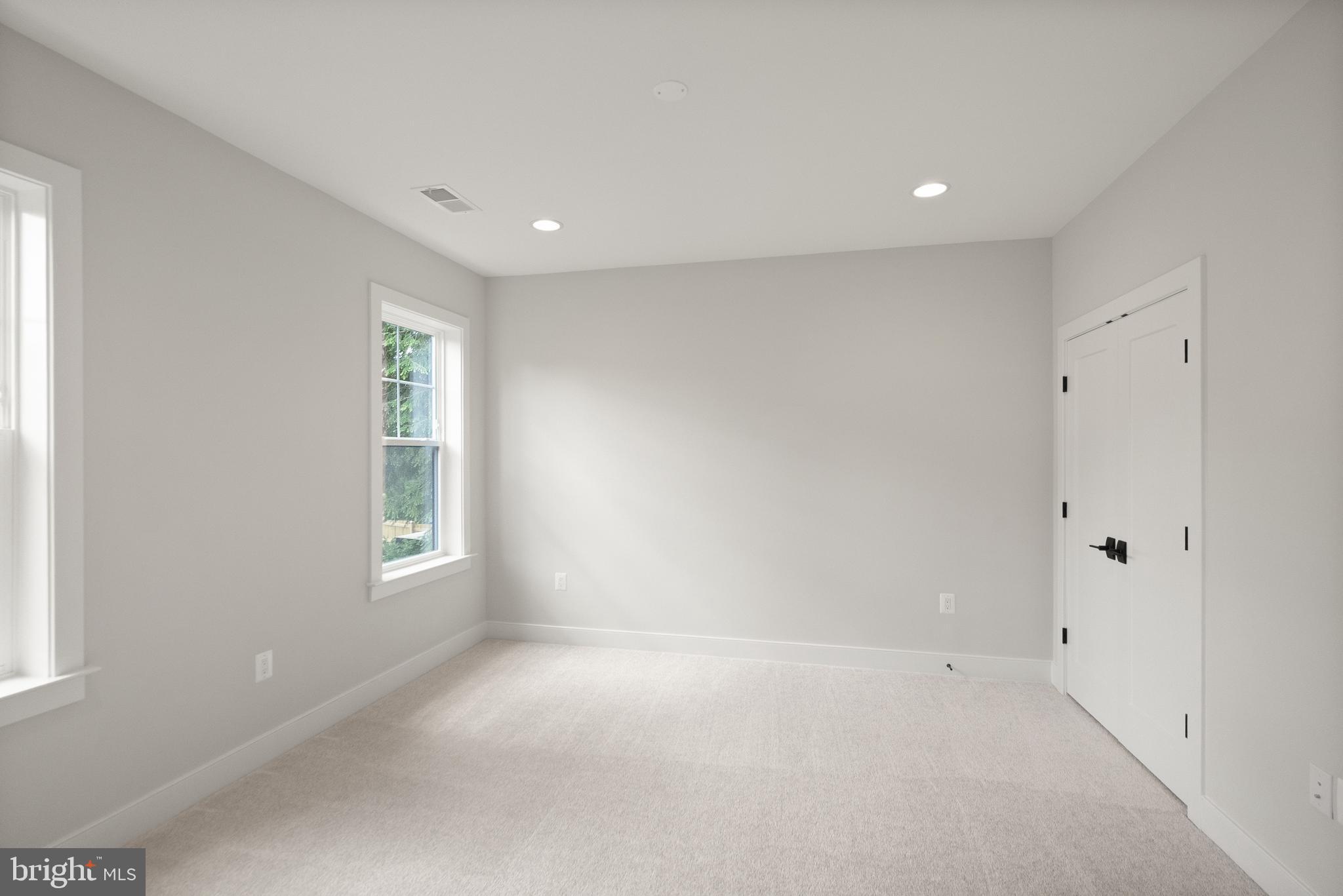 7232 Andrus Road Bethesda, MD 20817 - Photo 27 of 36 Beautifully updated fourth bedroom.