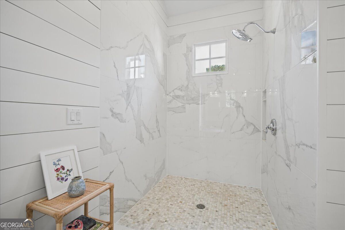 9948 Coleman Road Roswell, GA 30075 - Photo 30 of 49 Gallery Image 30
