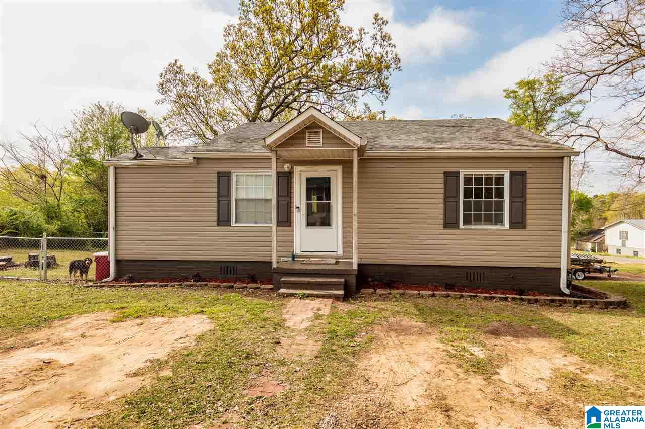 622 South Parkell Avenue Bessemer, AL 35023 - Photo 2 of 26