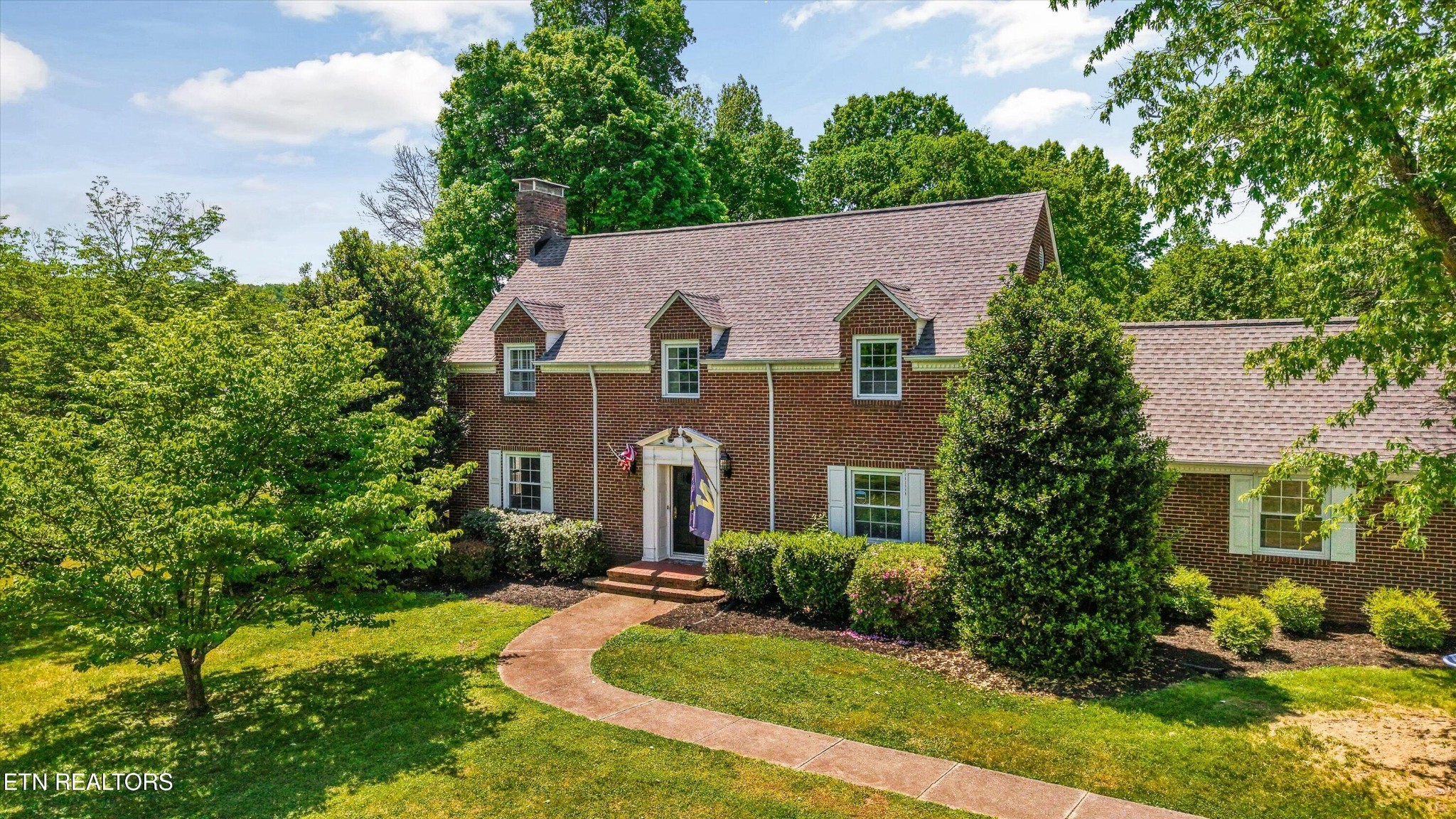 5005 Beverly Road Knoxville, TN 37918 - Photo 1 of 45 Gallery Image 1