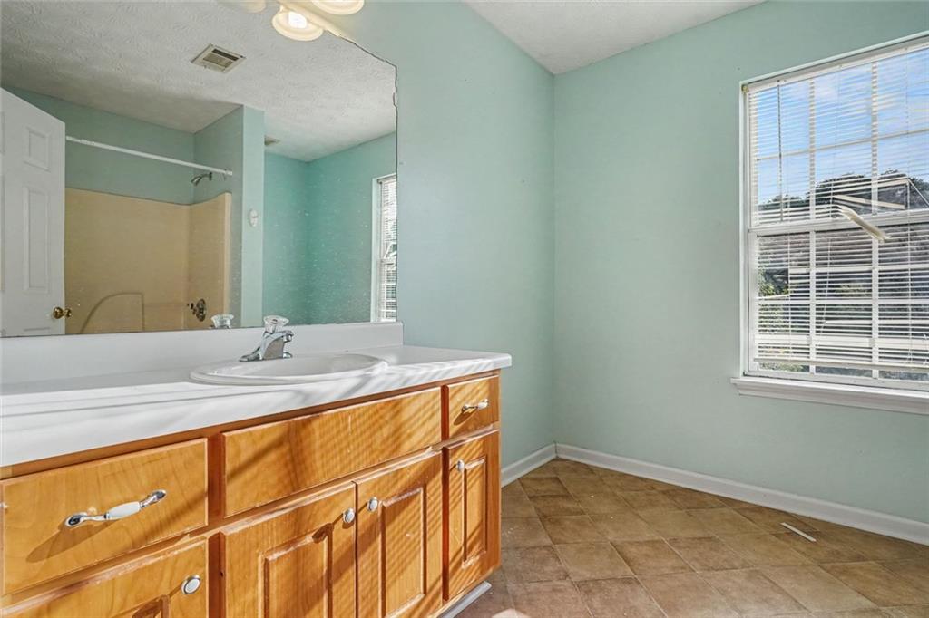 45 Hunters Ridge Court Covington, GA 30014 - Photo 12 of 15 Gallery Image 12