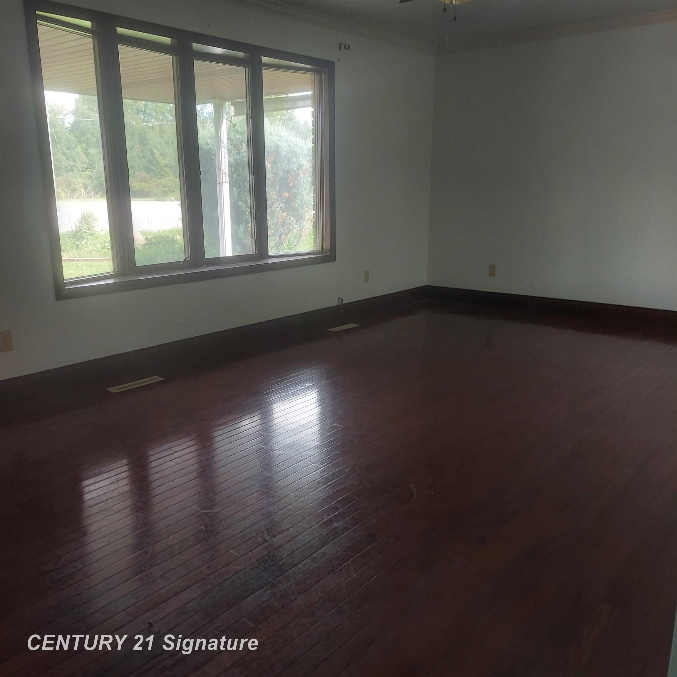 13013 Gratiot Road Hemlock, MI 48626 - Photo 4 of 17