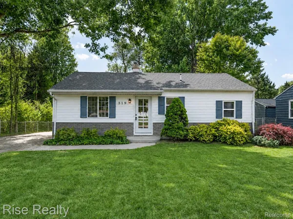 $149,900 | 319 North Genesee Street, Montrose, MI 48457