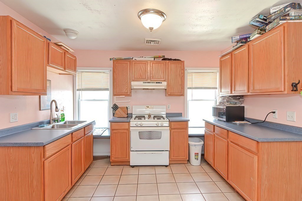 644 Prospect Street Fall River, MA 02720 - Photo 22 of 29 Gallery Image 22