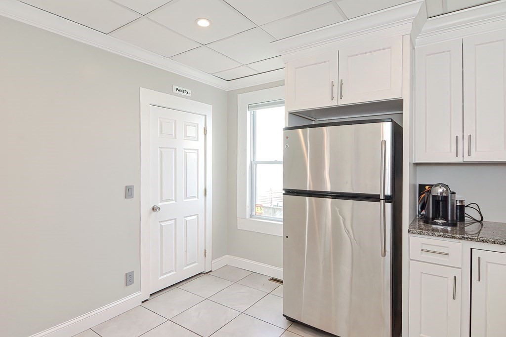 644 Prospect Street Fall River, MA 02720 - Photo 6 of 29 Gallery Image 6