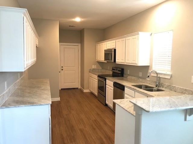 3542 Apple Valley Way Dallas, TX 75227 - Photo 6 of 24