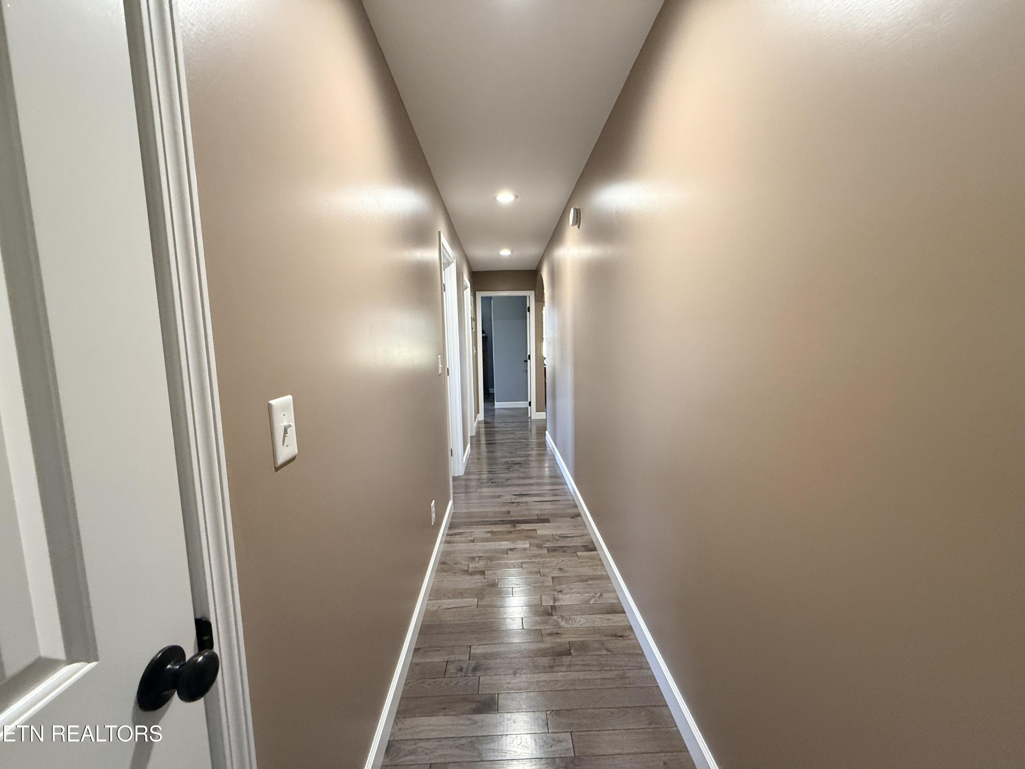 1926 Old Grimsley Road Grimsley, TN 38565 - Photo 23 of 41 a view of gallery with wooden floor