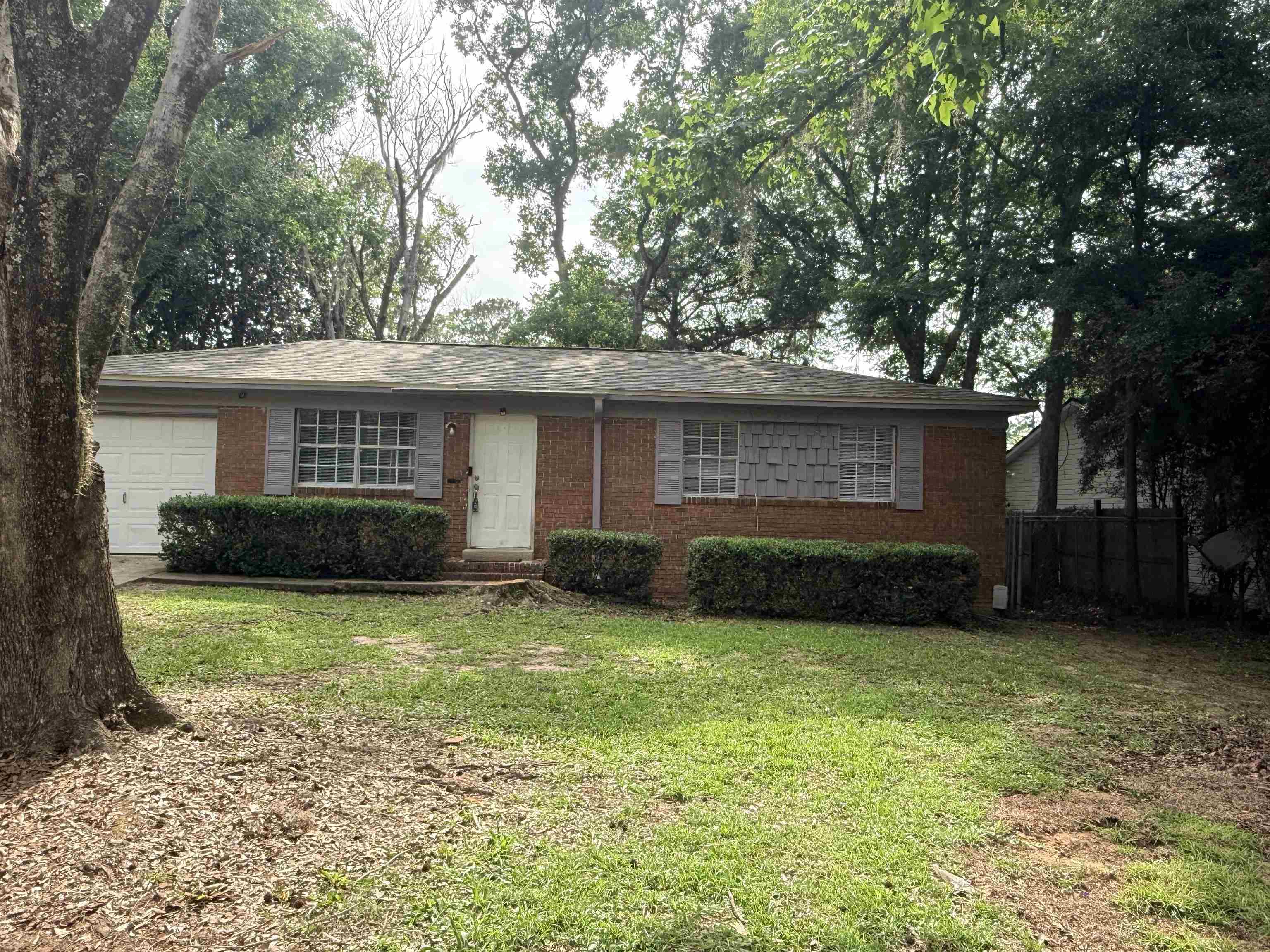 4008 Wiggington Road Tallahassee, FL 32303 - Photo 2 of 33