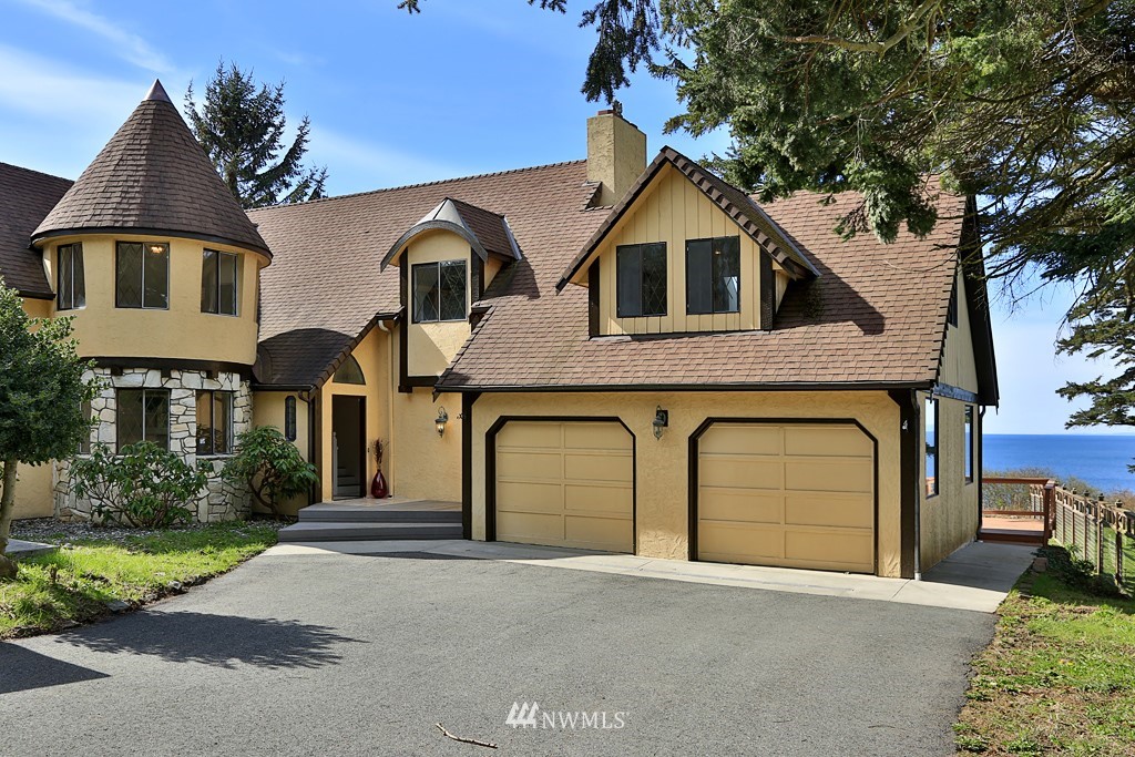 1399 West Beach Road Oak Harbor, WA 98277 - Photo 1 of 25