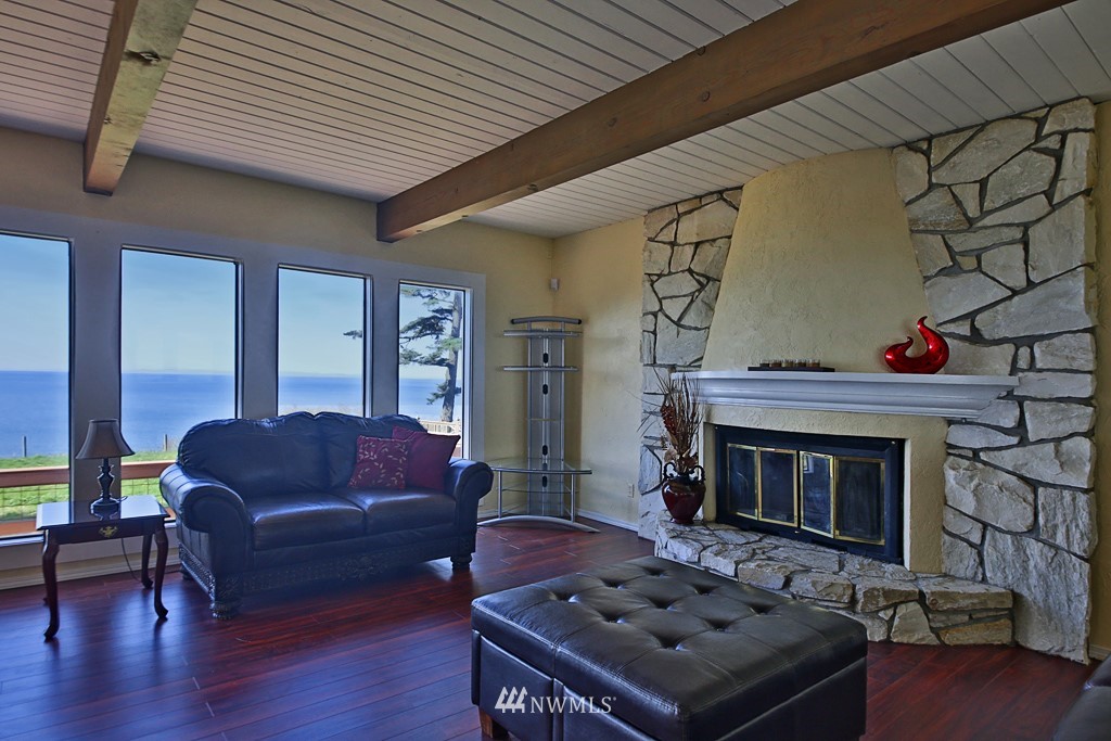 1399 West Beach Road Oak Harbor, WA 98277 - Photo 12 of 25