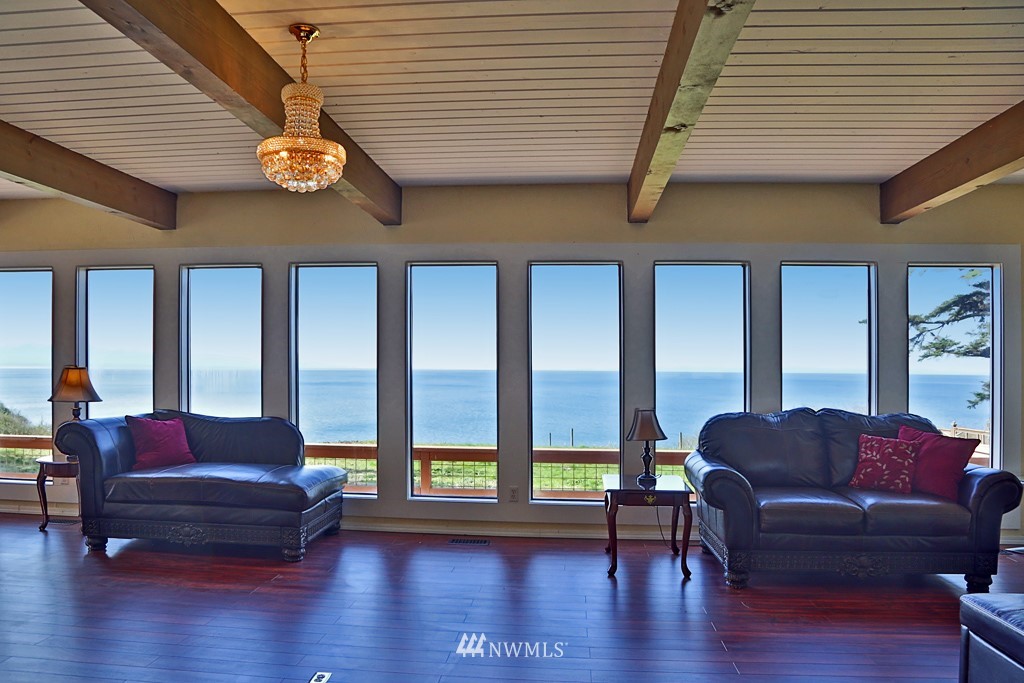 1399 West Beach Road Oak Harbor, WA 98277 - Photo 13 of 25