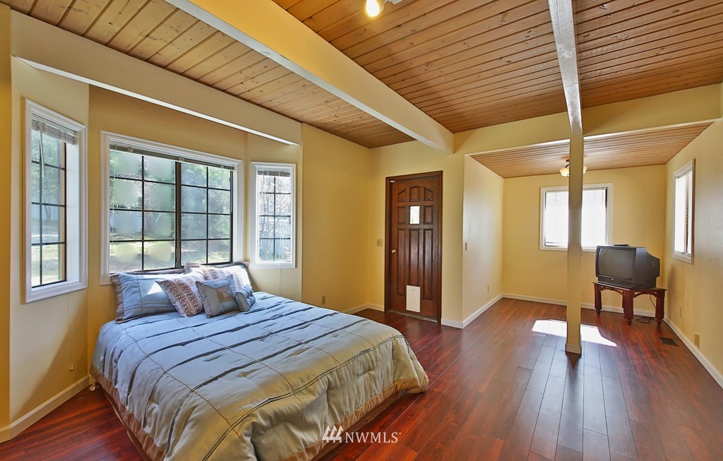 1399 West Beach Road Oak Harbor, WA 98277 - Photo 15 of 25